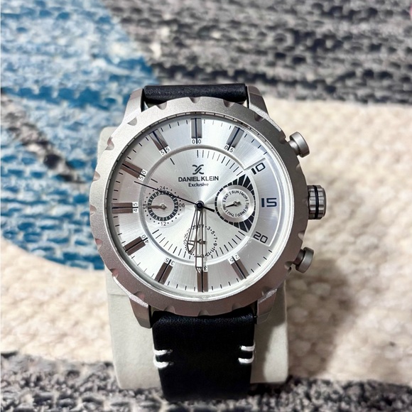 Daniel Klein Silver Chronograph Watch - Picture 2 of 5